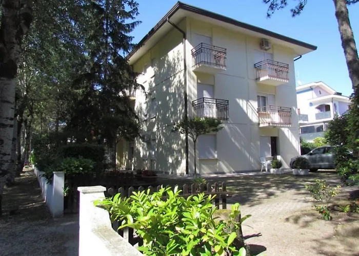 Luminous Flat Near The Апартаменты Бибионе