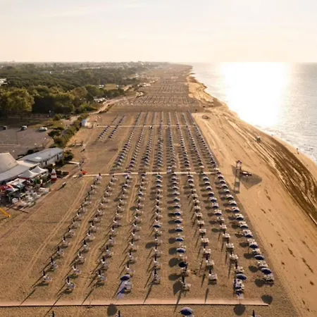 Luminous Flat Near The Beach Apartment Bibione