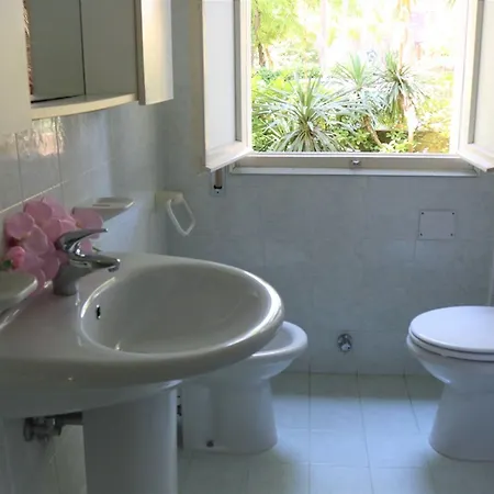 Luminous Flat Near The Beach Apartment *