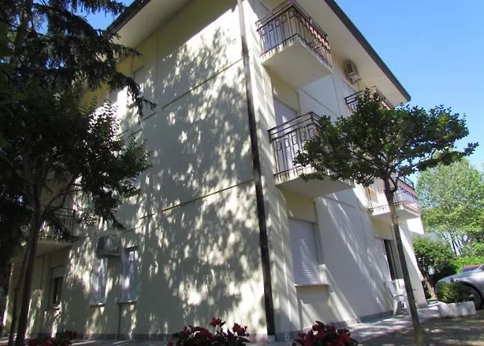 Daire Luminous Flat Near The